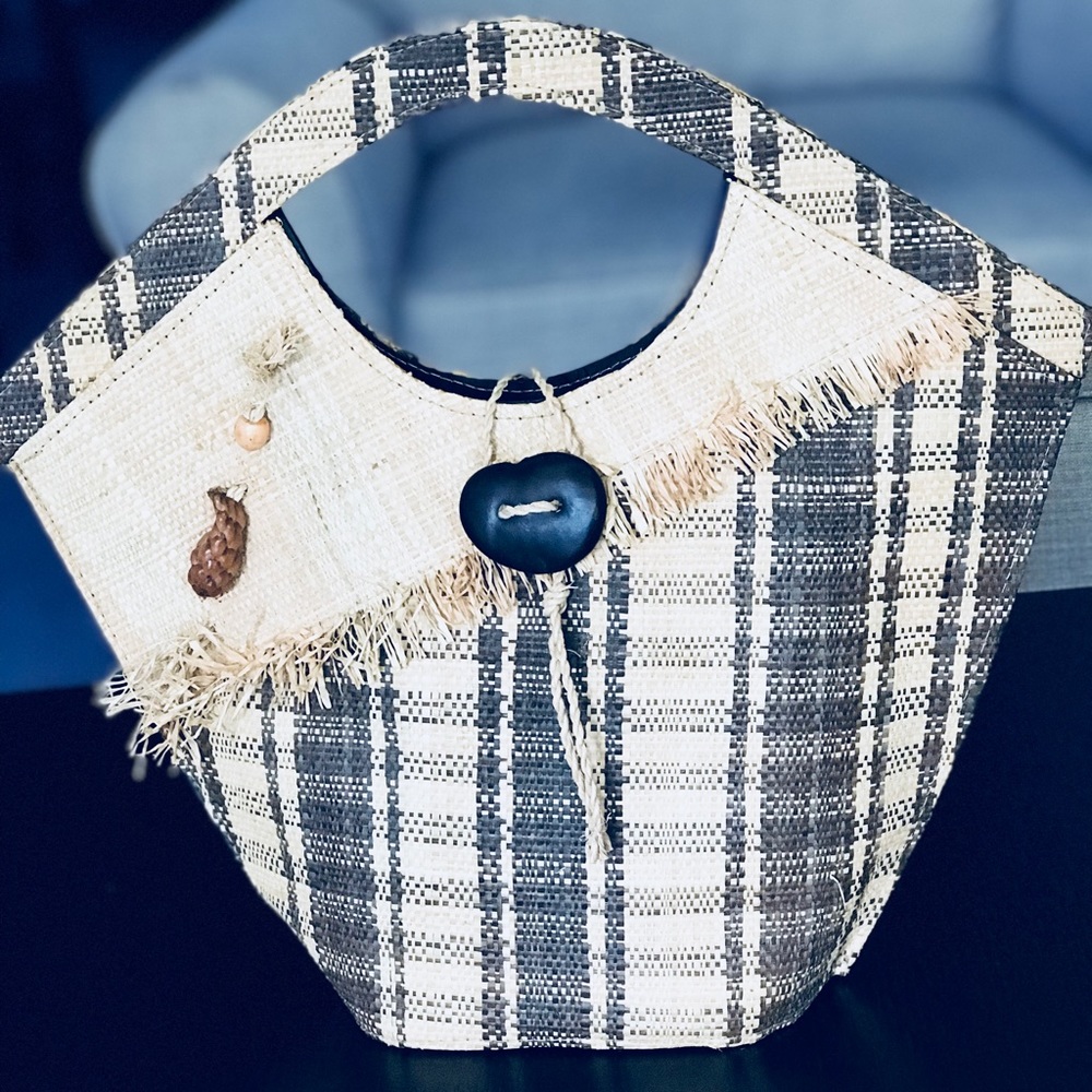 African woven Bag.A statement bag!Closet must have